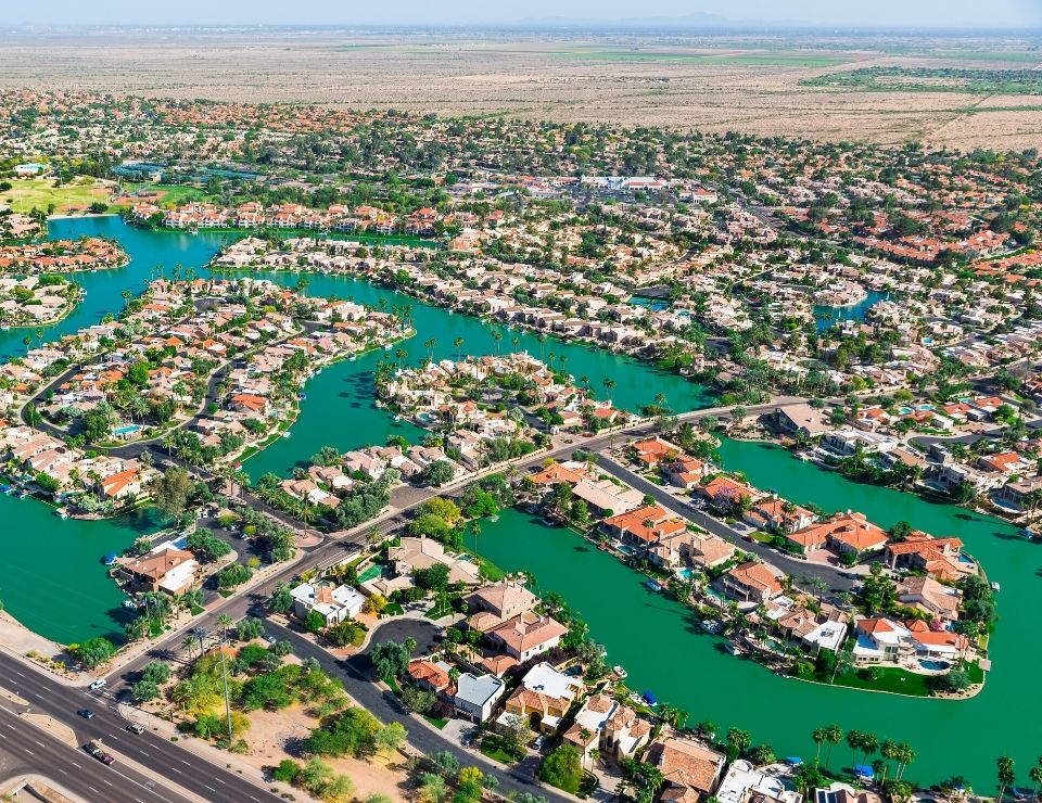 Scottsdale homes in suburban neighborhood, Should you rent or buy a home in Phoenix AZ (1)